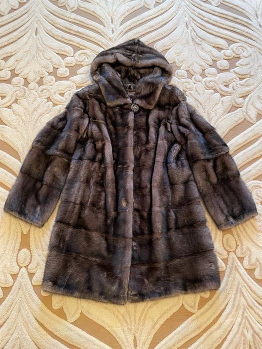 Продам шубу норковую