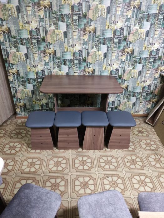 Столы кухонные с табуретками. Доставка по городу!!!