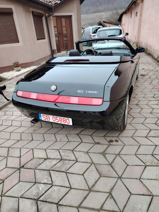 Alfa Romeo spider 916 decapotabila