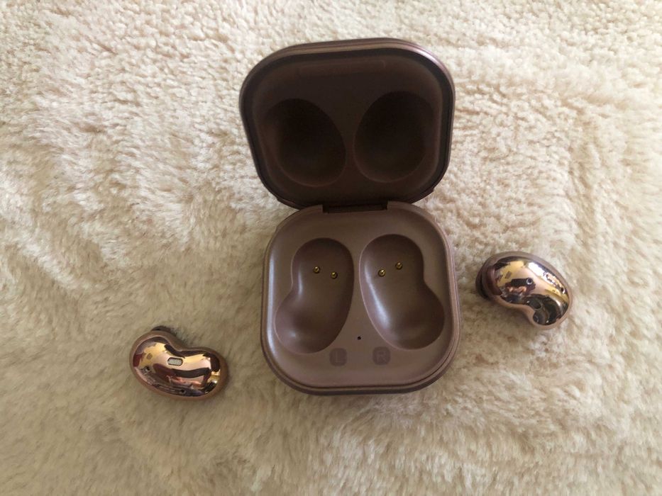 Безжични слушалки Buds Live SM-R180