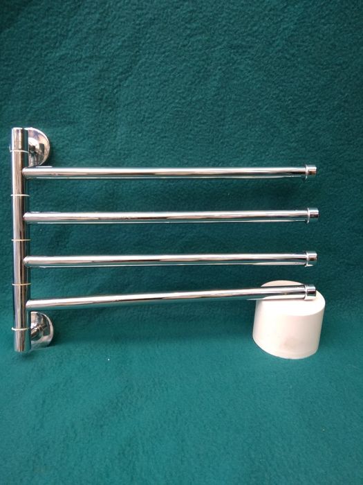 Держатель для полотенец поворотный.