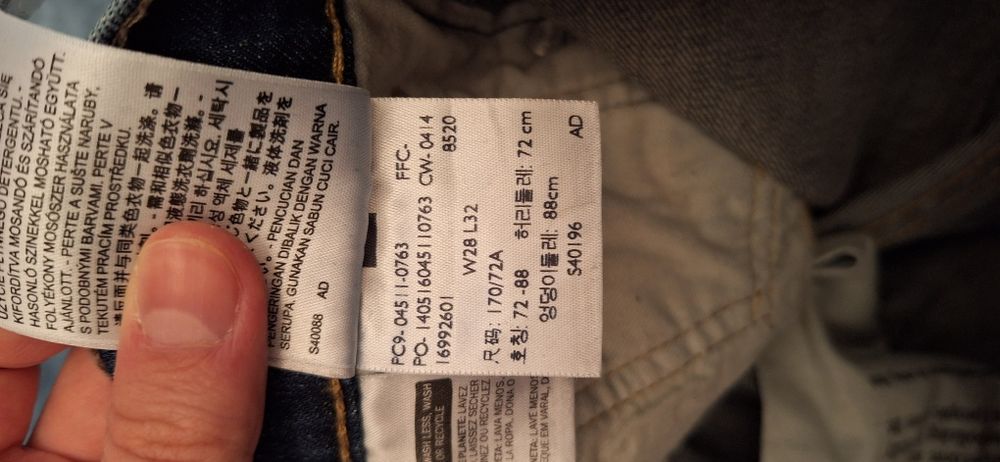 Blugi Levi's 511 Barbati albastru inchis