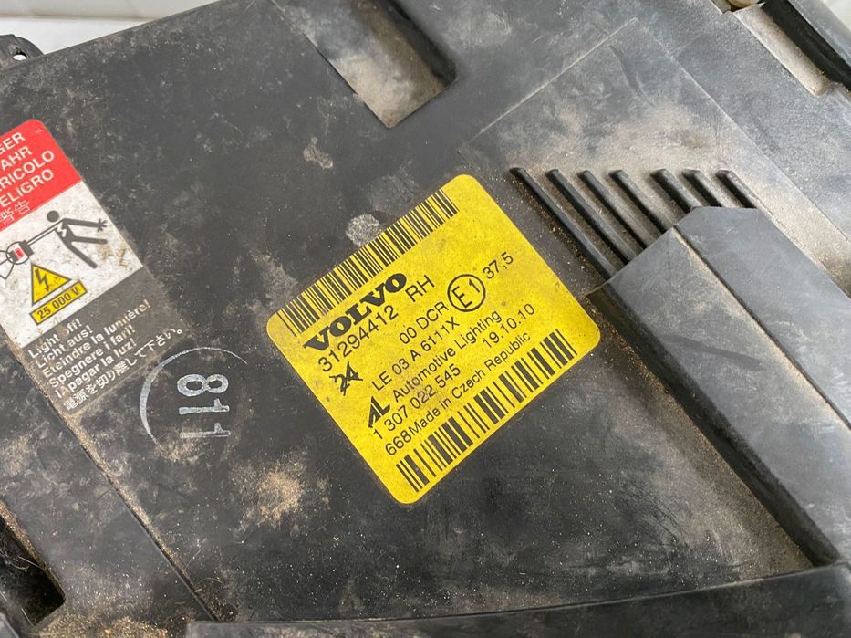 Far dreapta xenon VOLVO C70 2006-2010 31294412