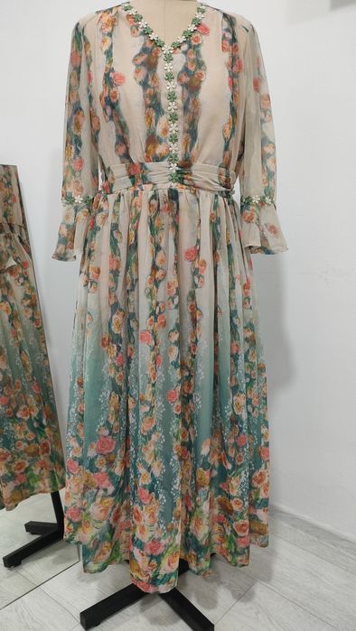 Продажа женского платья