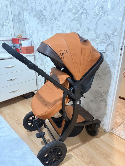 Комбинирана бебешка количка Moni Sofie 250лв много запазена.