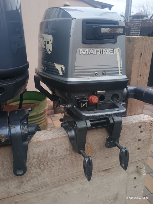 Barca gonflabila cu motor