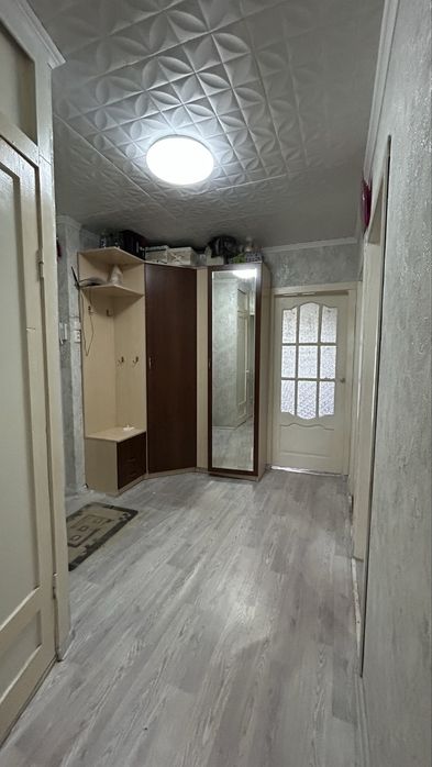 3-комнатная квартира в 7-м микро