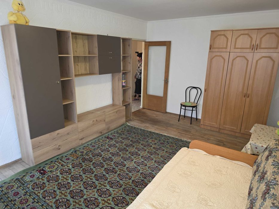 IEFTIN – Apartament cu doua camere spatios si decomandat in Tudor Vlad