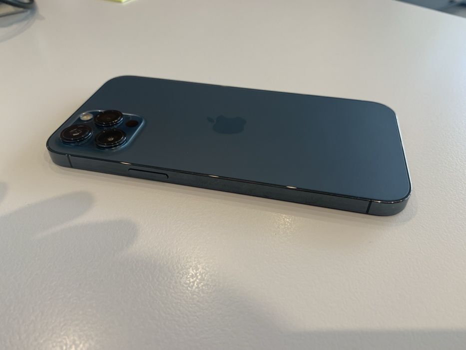 iPhone 12 Pro Max за екран