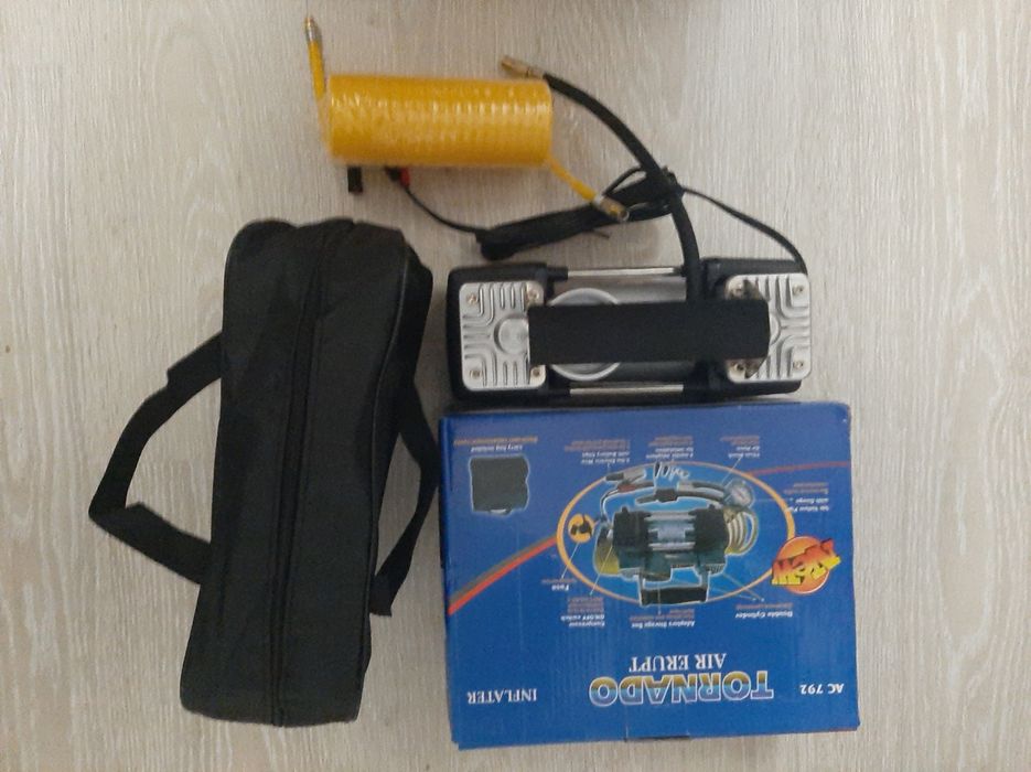 Насос , компрессор с сумкой.