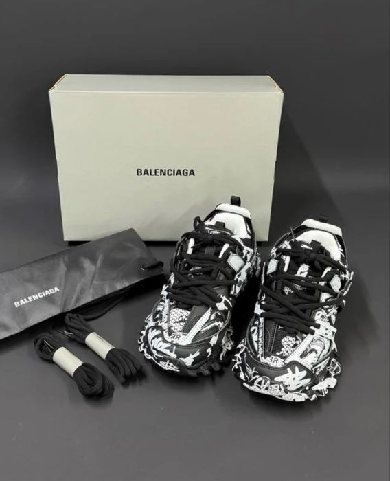 Balenciaga Track