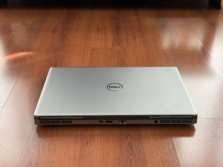 15.6’FHD IPS 500nits/RTX A3000 6GB/Xeon W11855M/Dell Precision 7560