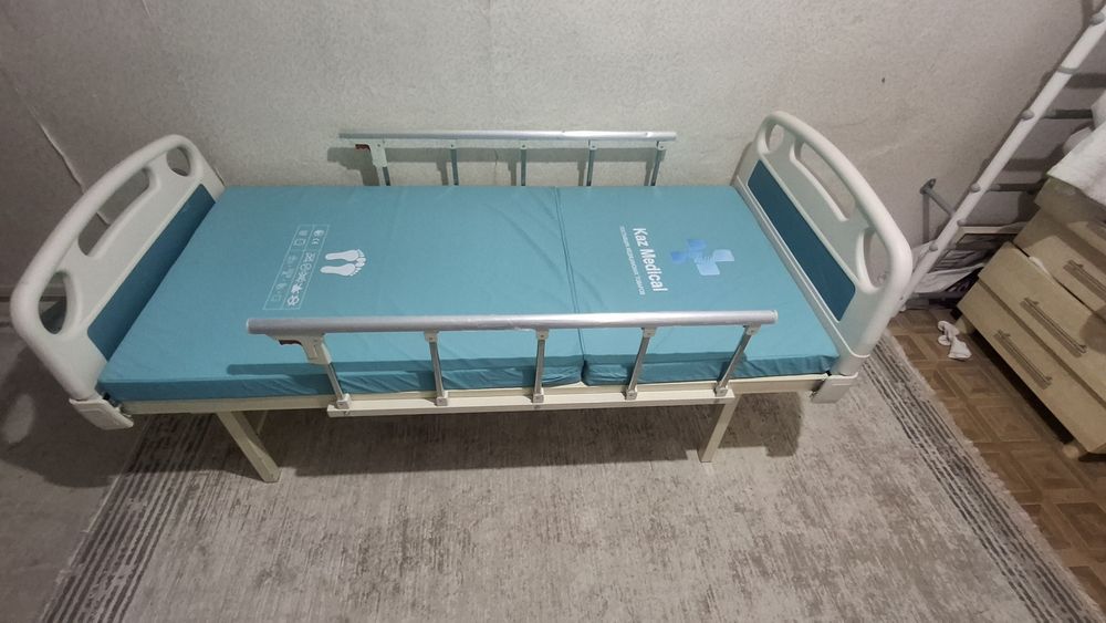 Медецинская кровать