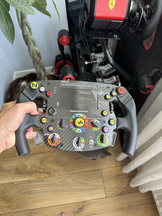 Volan Thrustmaster T818 Ferrari cu pedale T-LCM si schimbator TH8A