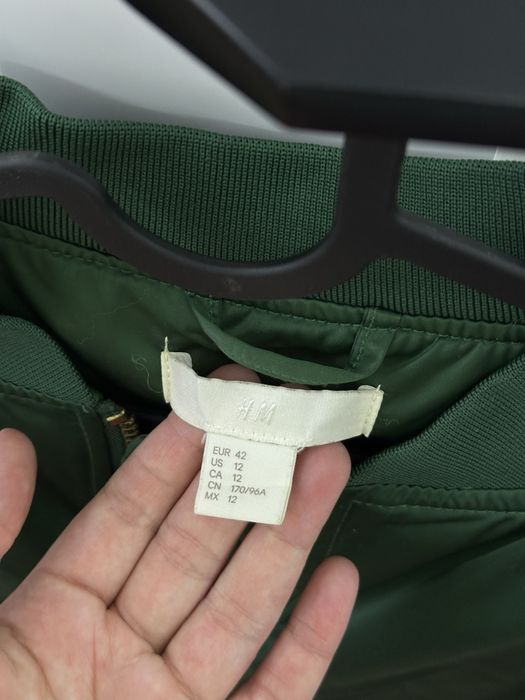 Бомбер куртка H&M