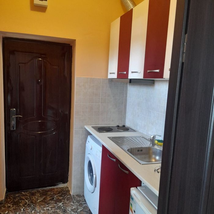 Proprietar închiriez garsonieră