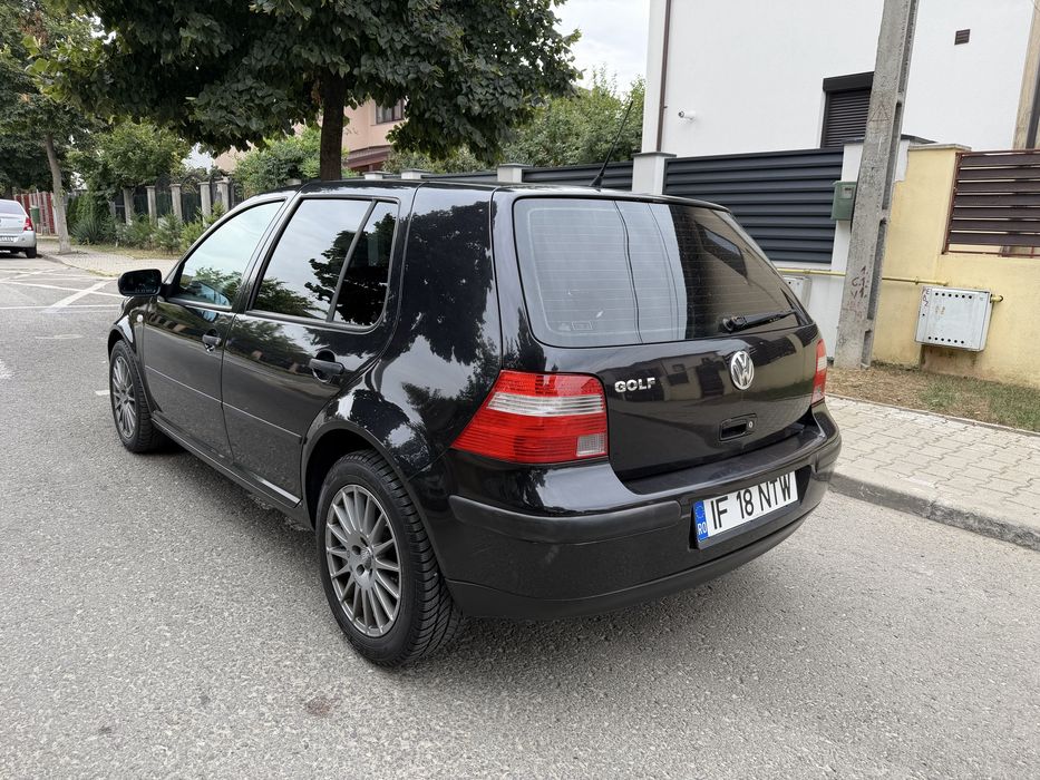 VW Golf 4 / 1.4 benzina 16v / Model Pacific / An 2004 Euro 4 !!