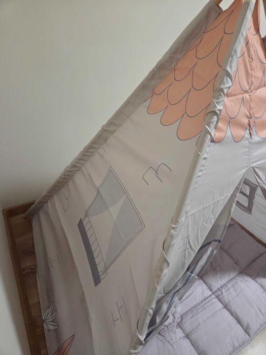 Нова дървена палатка за игра с мека подложка KikkaBoo - Beige House