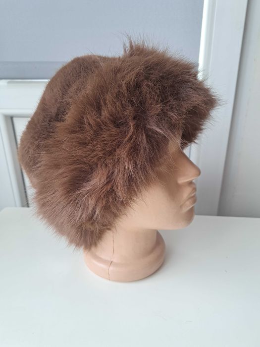 Нова пухкава дамска шапка