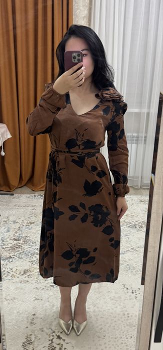 Платье.          .
