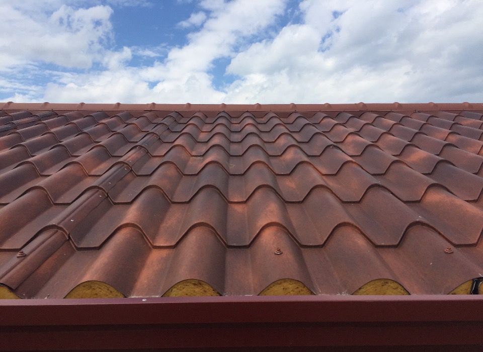 Panouri acoperis sandwich model stil tigla Calitatea 2 Noi