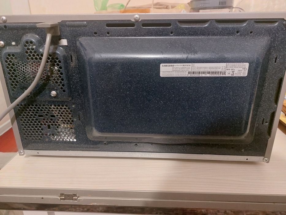 Продам микроволновую печь Samsung