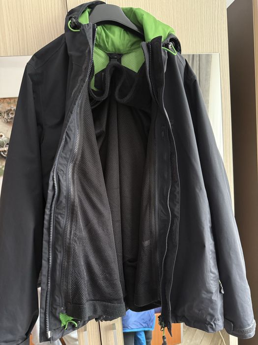 Vand geaca jak wolfskin