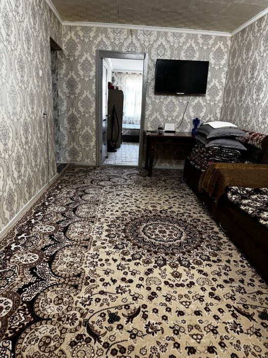 2 xonalig kvartira sotiladi