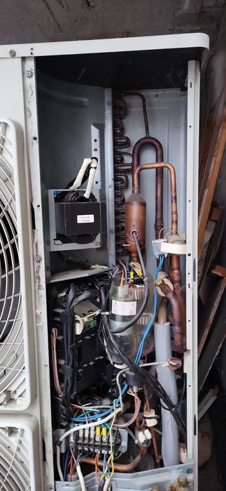 Дайкин Алтерма ERLQ014CAV3 термопомпа изгорял компресор