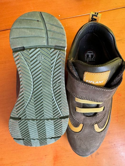 Ботиночки для мальчика продам