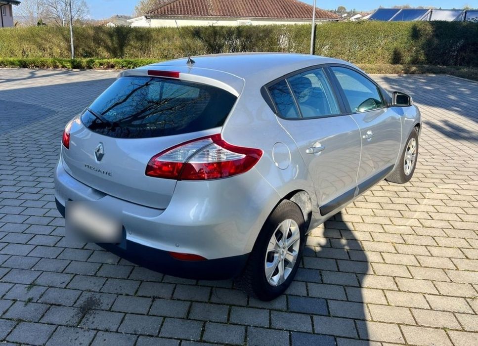 Renault Megane 1,6 Benz și gaz  2011