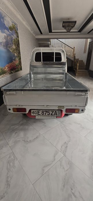Лабо автомашинаси.