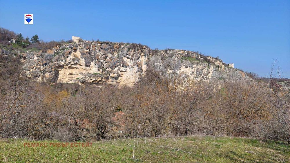 Къща за продажба в с. Червен