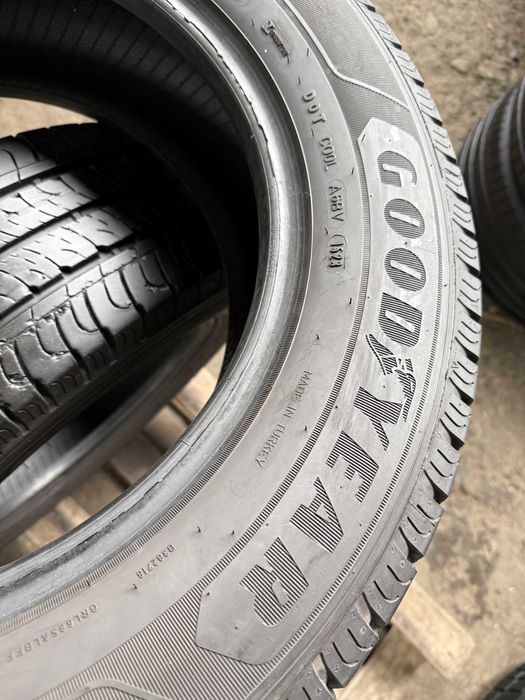 2x Anvelope Vara 215/65 r16c - GoodYear Efficient Grip Cargo