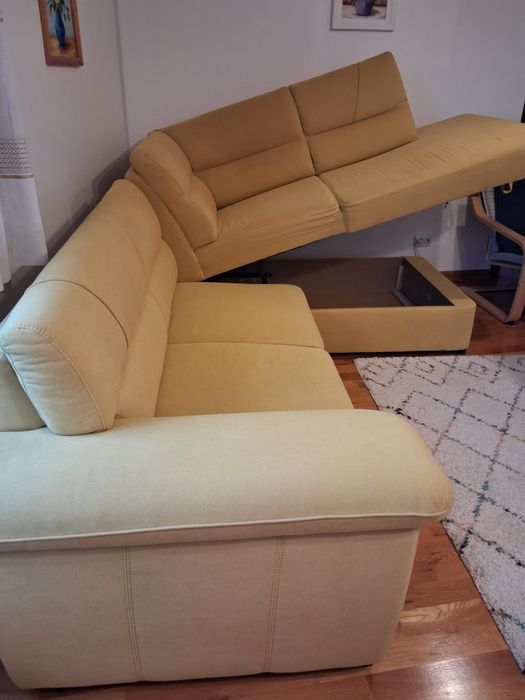 Vand canapea stare foarte buna extensibila