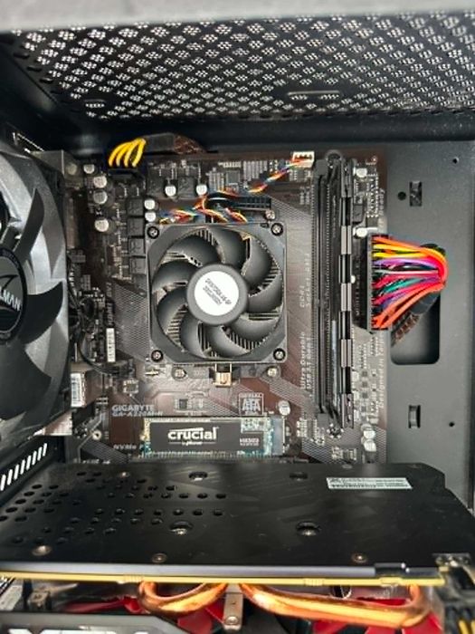 Vand Calculator AMD Athlon 3000G with Radeon Vega Graphics 2 Cores,8GB RAM,Radeon RX 570 Series