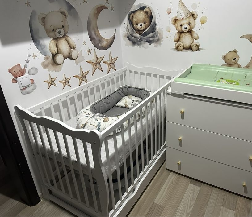 Pat bebe+saltea+4 lenjerii+aparatori