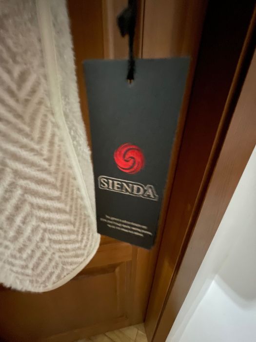 Красивое светлое пальто