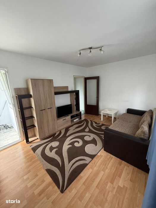 Apartament 2 camere Dristor, decomandat, loc parcare și boxă — fotografia 3
