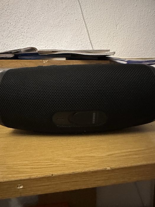 Vand boxa jbl charge 5