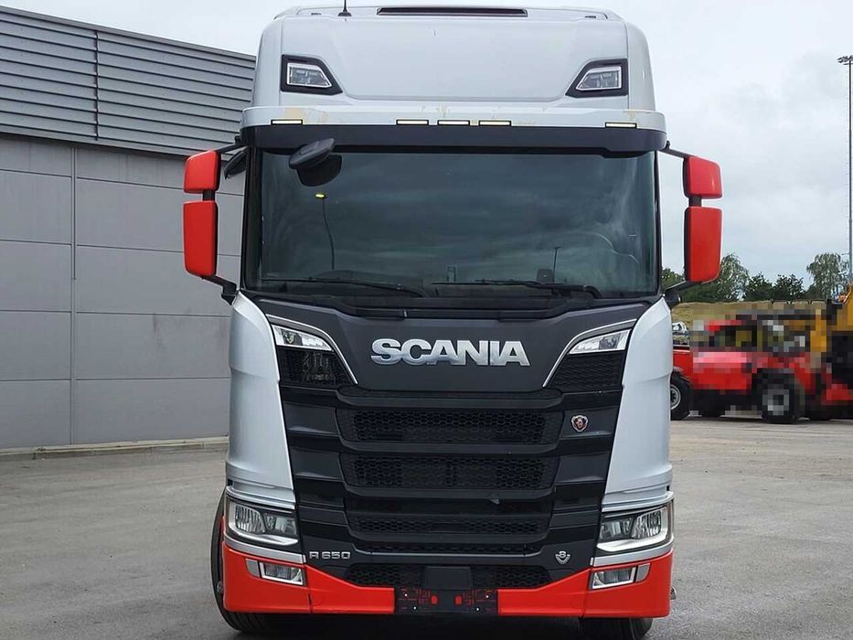 Шасси грузовика Scania R650