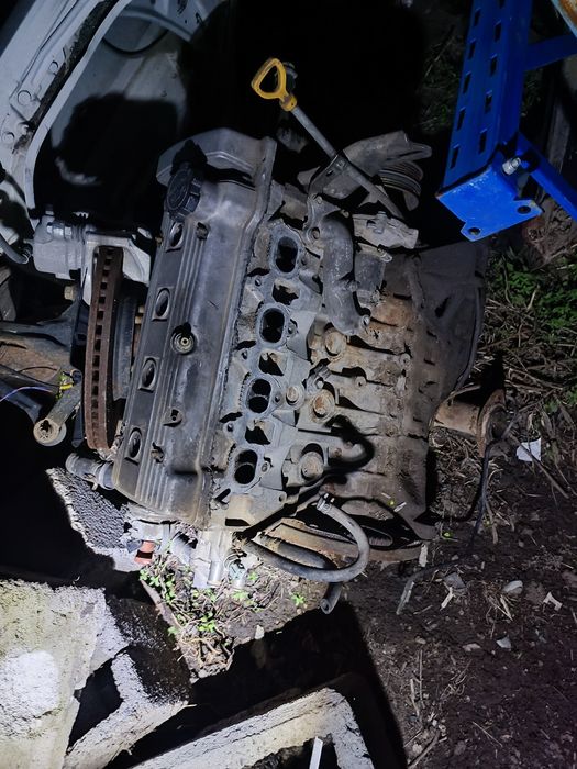 Запчасти Тойота Карина е