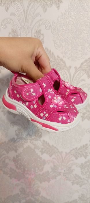 Продам десткие обуви