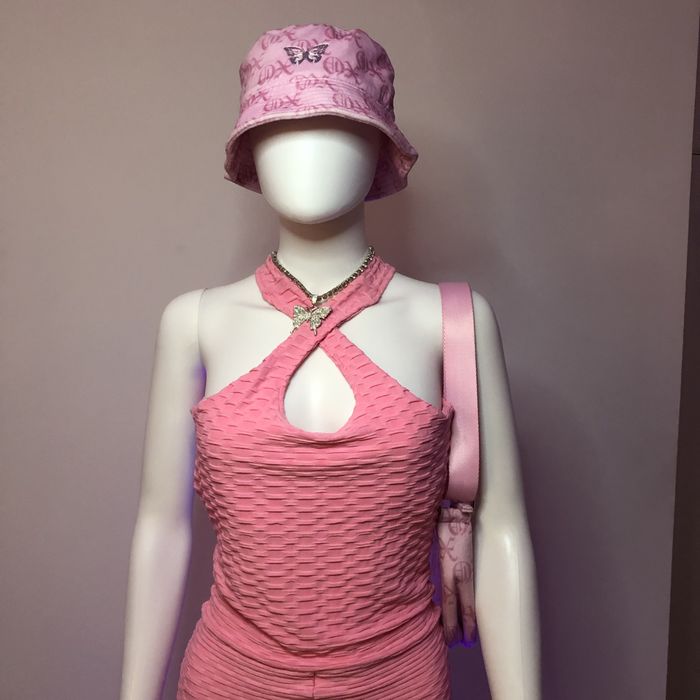 Спортен гащеризон със повдигащ ефект