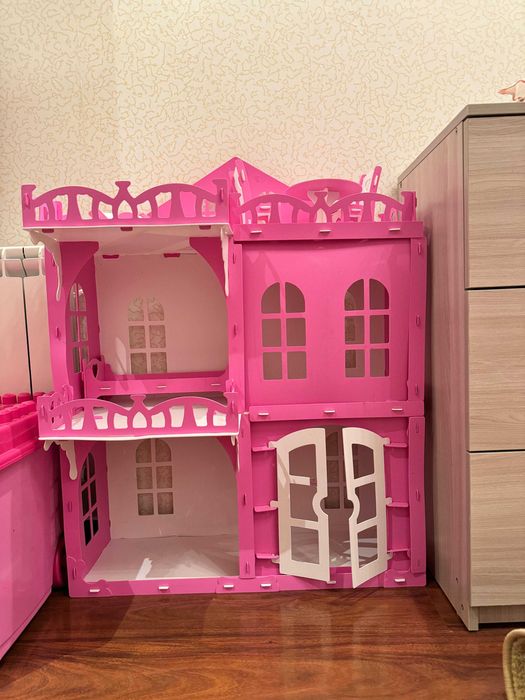 Кукольный домик продам