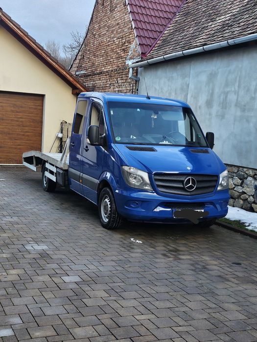 Vând autoplatformă  mercedes sprinter