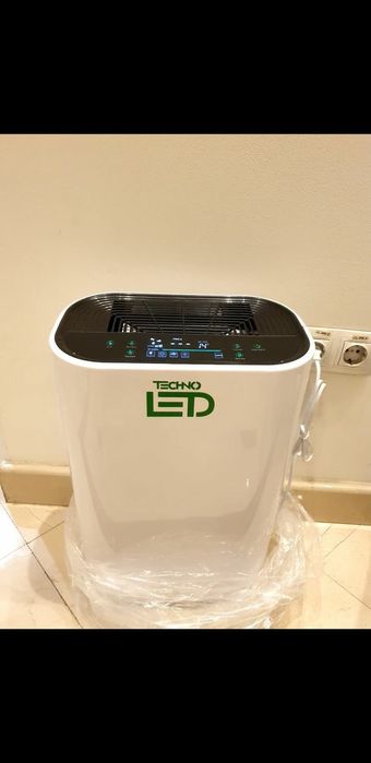 Purificator aer cu filtru Hepa, ioni negativi, filtru carbon, lampa UV