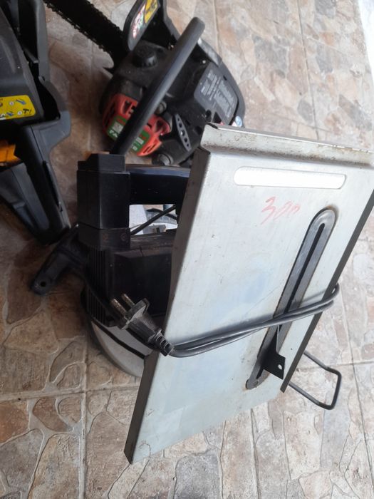 Fierăstrău electric import Germania