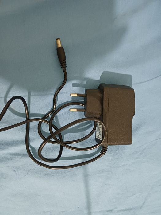 Incarcator baterii li ion 8,4v  1A perfect functional

#7