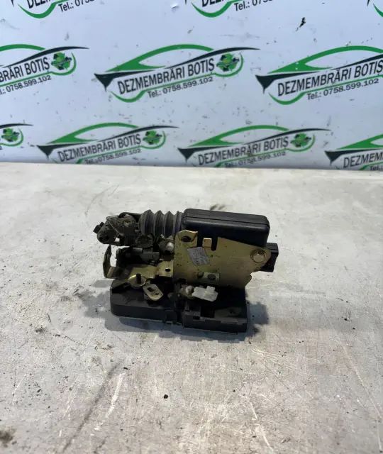 Broasca usa fata stanga Renault Scenic 2002 1.9 dCi MT (90 hp)